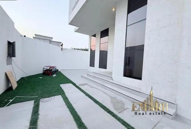 111853403 - Property Image 3