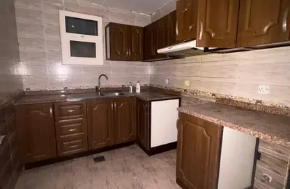 شقة - 2 غرف نوم - 3 حمامات للايجار في الفجيرة وسط المدينة - الفجيرة