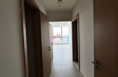 Apartment - 2 Bedrooms - 3 Bathrooms for rent in Al Mamzar Plaza - Al Taawun Street - Al Taawun - Sharjah Apartment - 2 Bedrooms - 3 Bathrooms for rent in Al Mamzar Plaza - Al Taawun Street - Al Taawun - Sharjah