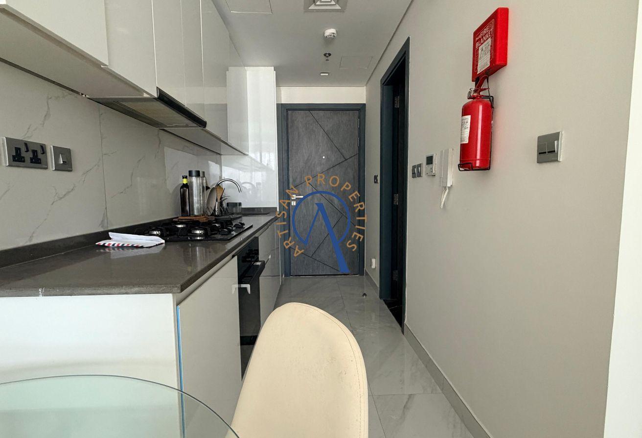 FULLY FURNISHED | GREAT LOCATION | CALL NOW photo 4