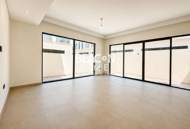 Corner · Ready To Move — photo 2