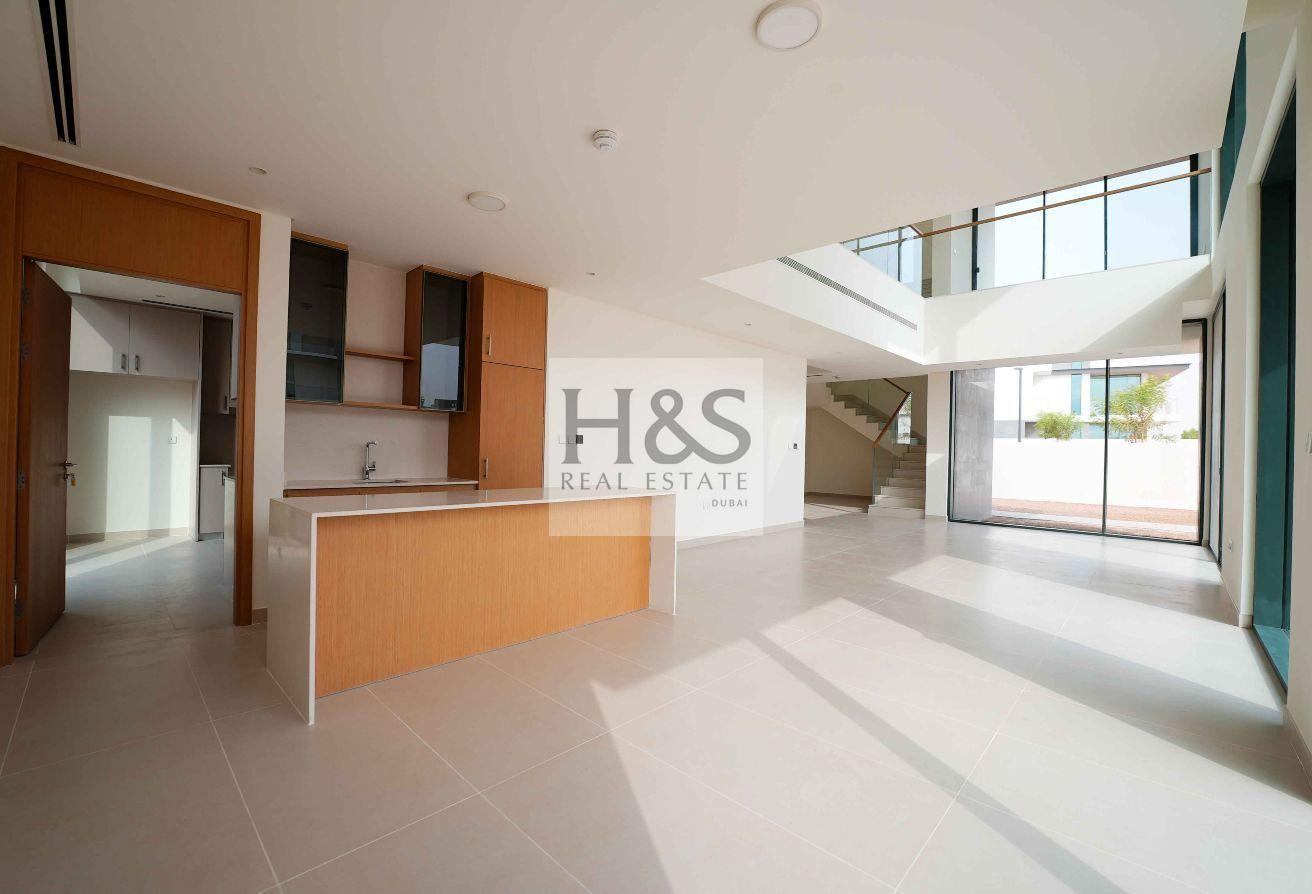 4Bed+Maid | Big Plot | Park View | Farm Gardens photo 4