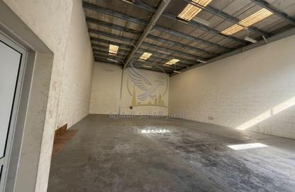 Warehouse - Studio - 4 for rent in Industrial Area 15 - Sharjah Industrial Area - Sharjah