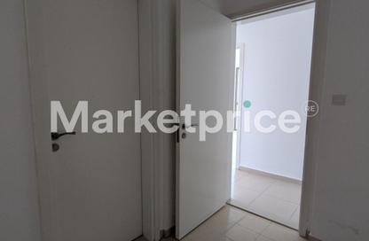Apartment - 3 Bedrooms - 3 Bathrooms for rent in Zahra Apartments 2A - Zahra Apartments 2 - Zahra Apartments - Town Square - Dubai