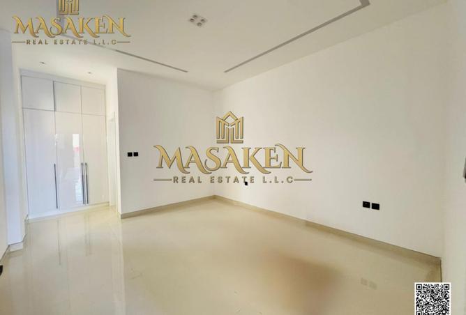 98683710 - Property Image 3
