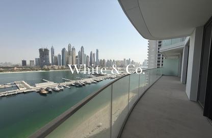 Apartment - 2 Bedrooms - 3 Bathrooms for rent in Palace Beach Residence Tower 2 - Palace Beach Residence - EMAAR Beachfront - Dubai Harbour - Dubai