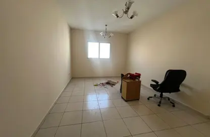 شقة - غرفة نوم - 1 حمام للايجار في برج أمير بو خمسين - المجاز 3 - المجاز - الشارقة