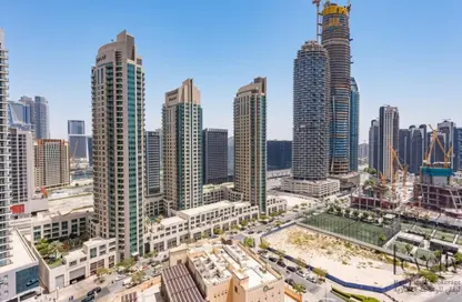 Apartment - 1 Bedroom - 1 Bathroom for rent in Burj Royale - Downtown Dubai - Dubai