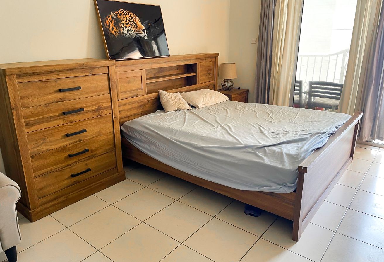 Spacious Studio | Fully Upgraded | Prime Location