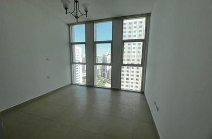 Apartment - 3 Bedrooms - 3 Bathrooms for rent in New Al Taawun Road - Al Taawun - Sharjah