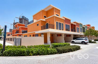 Townhouse - 5 - 6 for rent in Portofino - Damac Lagoons - Dubai