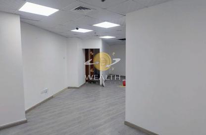 Office Space - Studio - 1 for rent in Al Ghanem Business Center - Al Majaz 3 - Al Majaz - Sharjah