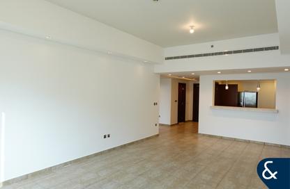 Apartment - 2 Bedrooms - 3 Bathrooms for rent in Marina Residences 6 - Marina Residences - Palm Jumeirah - Dubai Apartment - 2 Bedrooms - 3 Bathrooms for rent in Marina Residences 6 - Marina Residences - Palm Jumeirah - Dubai