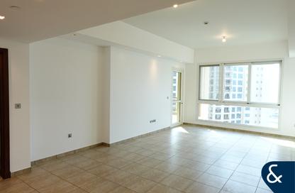 Apartment - 2 Bedrooms - 3 Bathrooms for rent in Marina Residences 6 - Marina Residences - Palm Jumeirah - Dubai Apartment - 2 Bedrooms - 3 Bathrooms for rent in Marina Residences 6 - Marina Residences - Palm Jumeirah - Dubai