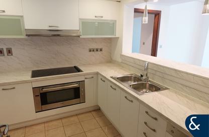 Apartment - 2 Bedrooms - 3 Bathrooms for rent in Marina Residences 6 - Marina Residences - Palm Jumeirah - Dubai