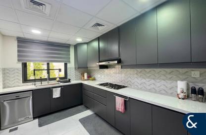 Villa - 6 - 7 for sale in Primrose - Damac Hills 2 - Dubai Villa - 6 - 7 for sale in Primrose - Damac Hills 2 - Dubai
