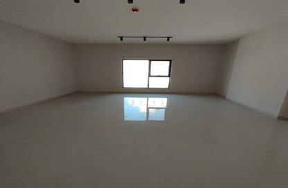 Apartment - 3 Bedrooms - 3 Bathrooms for rent in Gulfa Towers - Al Rashidiya 1 - Al Rashidiya - Ajman