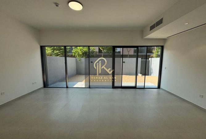 85318045 - Property Image 2