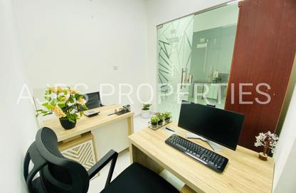 Office Space - Studio - 1 Bathroom for rent in Red Avenue - Al Garhoud - Dubai