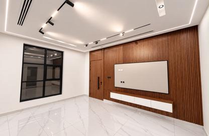 Villa - 5 - 7 for sale in Al Helio 2 - Al Helio - Ajman Villa - 5 - 7 for sale in Al Helio 2 - Al Helio - Ajman