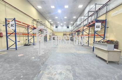 Warehouse - Studio for rent in Mussafah Industrial Area - Mussafah - Abu Dhabi