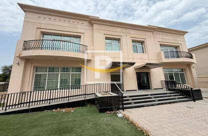Villa - Studio - 4 Bathrooms for rent in Jumeirah 1 Villas - Jumeirah 1 - Jumeirah - Dubai