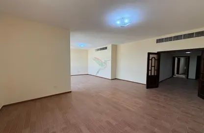 Apartment - 3 Bedrooms - 3 Bathrooms for rent in Khalifa Street - Central District - Al Ain Apartment - 3 Bedrooms - 3 Bathrooms for rent in Khalifa Street - Central District - Al Ain