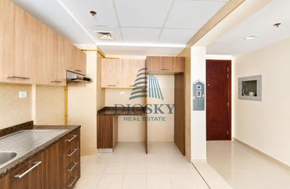 شقة - غرفة نوم - 2 حمامات للايجار في روكسانا ريزيدنس ب - روكسانا ريزيدنس - الضاحية 12 - قرية جميرا الدائرية - دبي