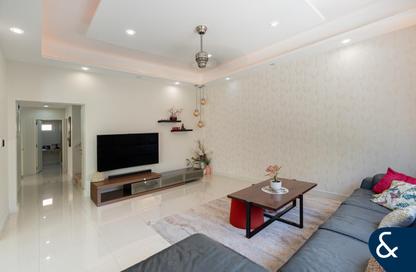 Villa - 3 Bedrooms - 4 Bathrooms for sale in Zulal 1 - Zulal - The Lakes - Dubai
