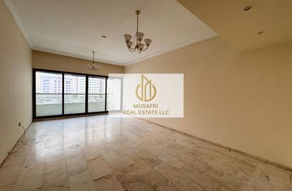 Apartment - 3 Bedrooms - 3 Bathrooms for rent in New Al Taawun Road - Al Taawun - Sharjah