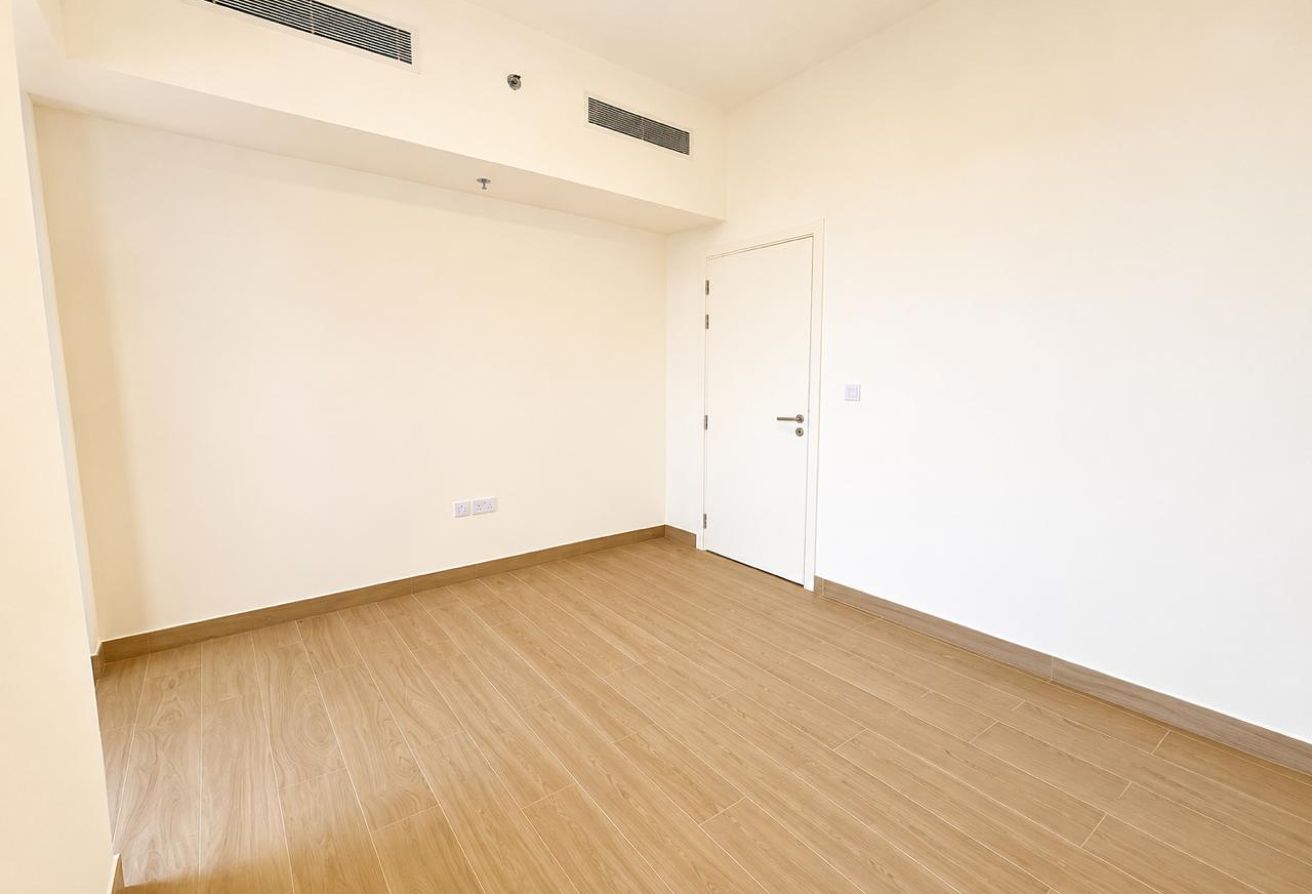 2 bedroom apartment in The Mayfair, Town Square: 5
