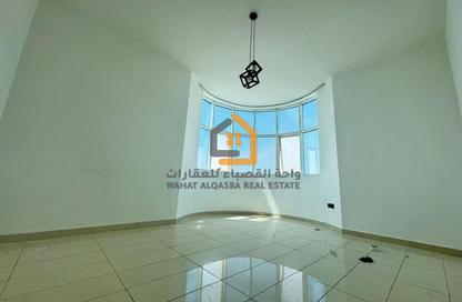 Apartment - 1 Bedroom - 2 Bathrooms for rent in Al Noor Tower - Al Majaz 3 - Al Majaz - Sharjah Apartment - 1 Bedroom - 2 Bathrooms for rent in Al Noor Tower - Al Majaz 3 - Al Majaz - Sharjah