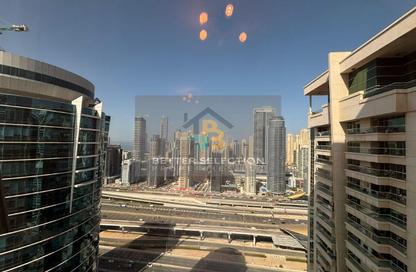 Apartment - 1 Bedroom - 2 Bathrooms for rent in Goldcrest Executive - JLT Cluster C - Jumeirah Lake Towers - Dubai