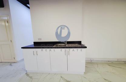 Office Space - Studio - 1 Bathroom for rent in Dune Building - Al Diyafah - Al Satwa - Dubai