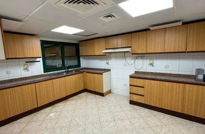 Apartment - 3 - 4 for rent in Sara Tower - Al Majaz 3 - Al Majaz - Sharjah