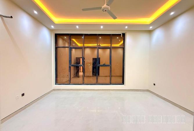 78209656 - Property Image 2