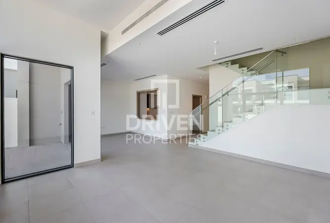 156940839 - Property Image 2