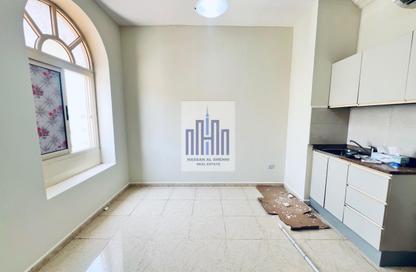 Apartment - Studio - 1 Bathroom for rent in Fire Station Road - Muwaileh - Sharjah