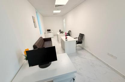 Co-working space - Studio - 1 for rent in Fatima Mohammad Ahmad Bin Suleiman Building - Al Raffa - Bur Dubai - Dubai