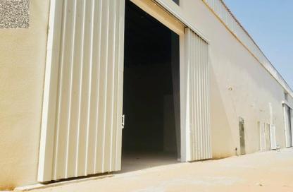 مستودع - استوديو - 1 حمام للايجار في أم الثعوب - أم القيوين