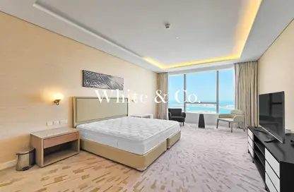 Apartment - Studio - 1 Bathroom for rent in The Palm Tower - Palm Jumeirah - Dubai