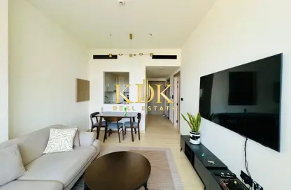 شقة - غرفة نوم - 2 حمامات للايجار في بن غاطي كريست - الضاحية 13 - قرية جميرا الدائرية - دبي