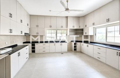 Villa - 4 - 5 for rent in Umm Suqeim 1 Villas - Umm Suqeim 1 - Umm Suqeim - Dubai Villa - 4 - 5 for rent in Umm Suqeim 1 Villas - Umm Suqeim 1 - Umm Suqeim - Dubai