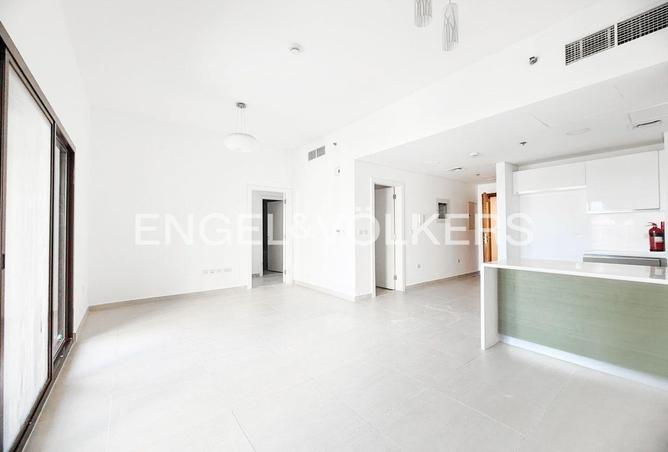 100848467 - Property Image 3