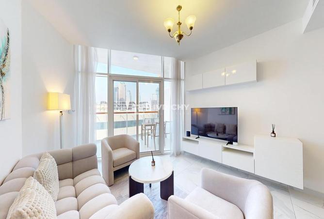 إطلالات على المدينة والقناة | مفروشة بالكامل | طابق عالي