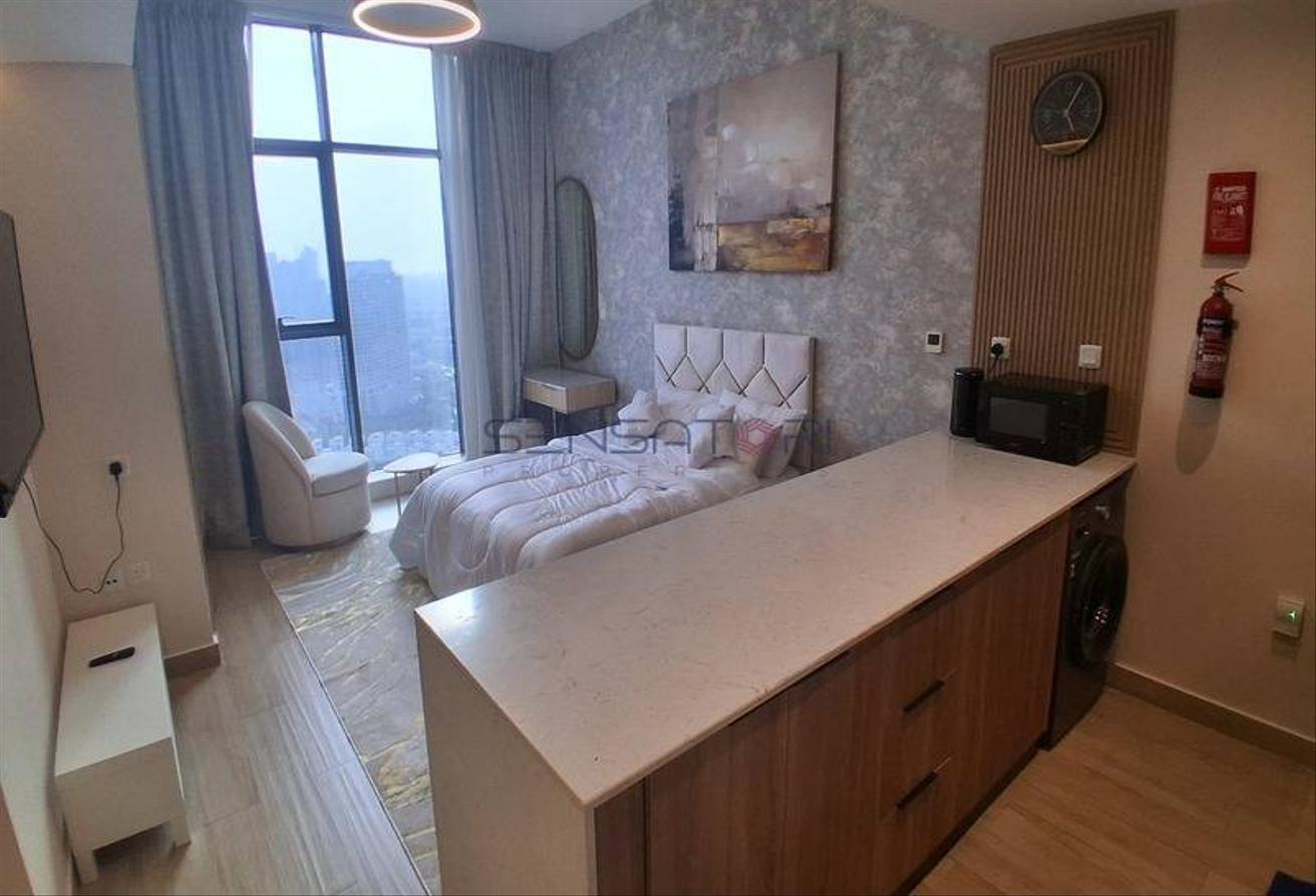 BILLS INCLUDED| SHARED TERRACE | SPACIOUS INTERIOR photo 4