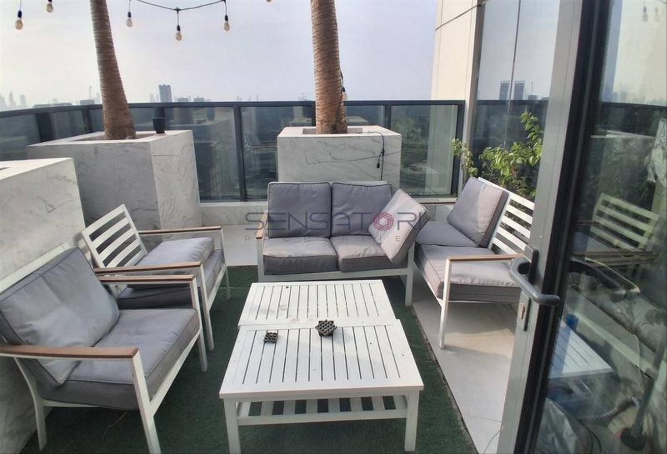 BILLS INCLUDED| SHARED TERRACE | SPACIOUS INTERIOR photo 13