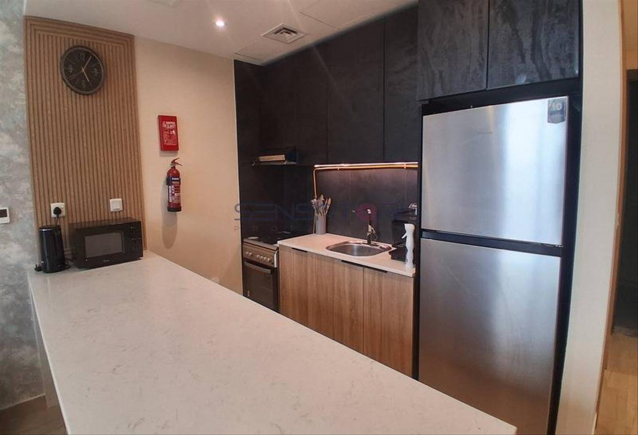 BILLS INCLUDED| SHARED TERRACE | SPACIOUS INTERIOR photo 5