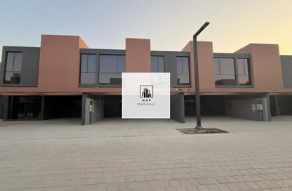Townhouse - 4 Bedrooms - 5 Bathrooms for rent in Saro - Masaar - Tilal City - Sharjah