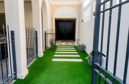 Townhouse - 2 Bedrooms - 2 Bathrooms for rent in Nakheel Townhouses - District 12 - Jumeirah Village Circle - Dubai